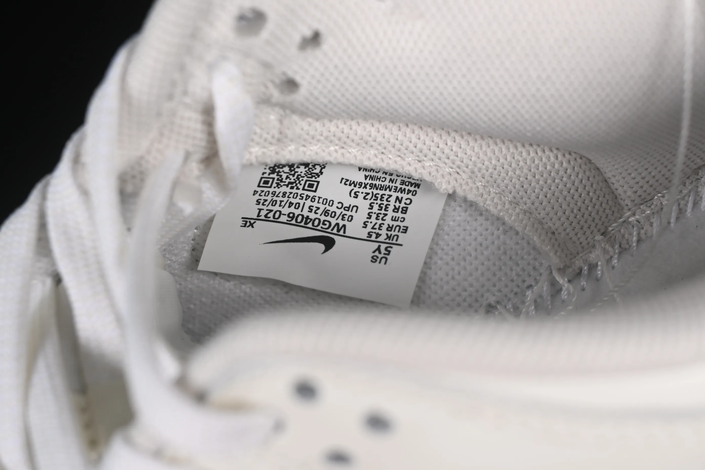 All Categories Nk SB Dunk Series Nk SB Dunk Low Low-top sneakers Nike SB Dunk Low Born Free Anniversary high-end customization Low-top casual sneakers WG0406-021